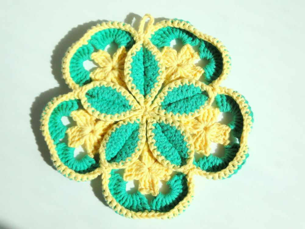 Green Starburst Potholder